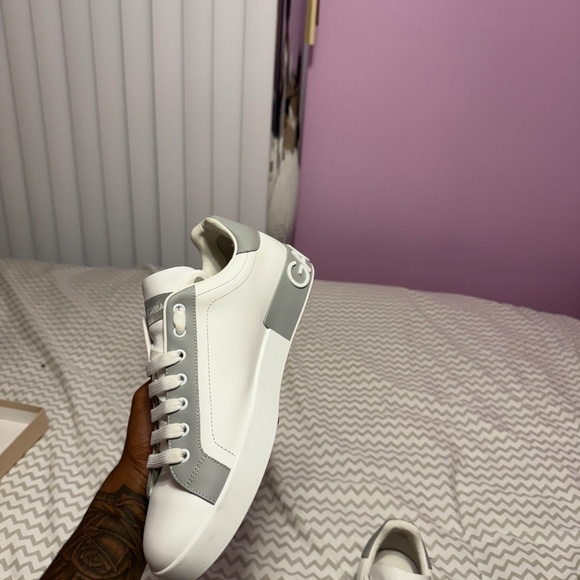 Dolce gabbana for 400$